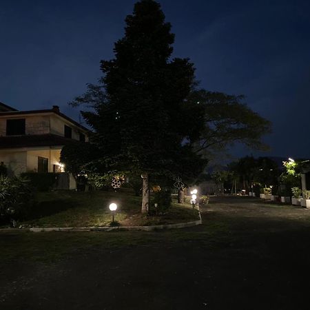 Апартаменты Al Rifugio Montecorvino Pugliano Экстерьер фото